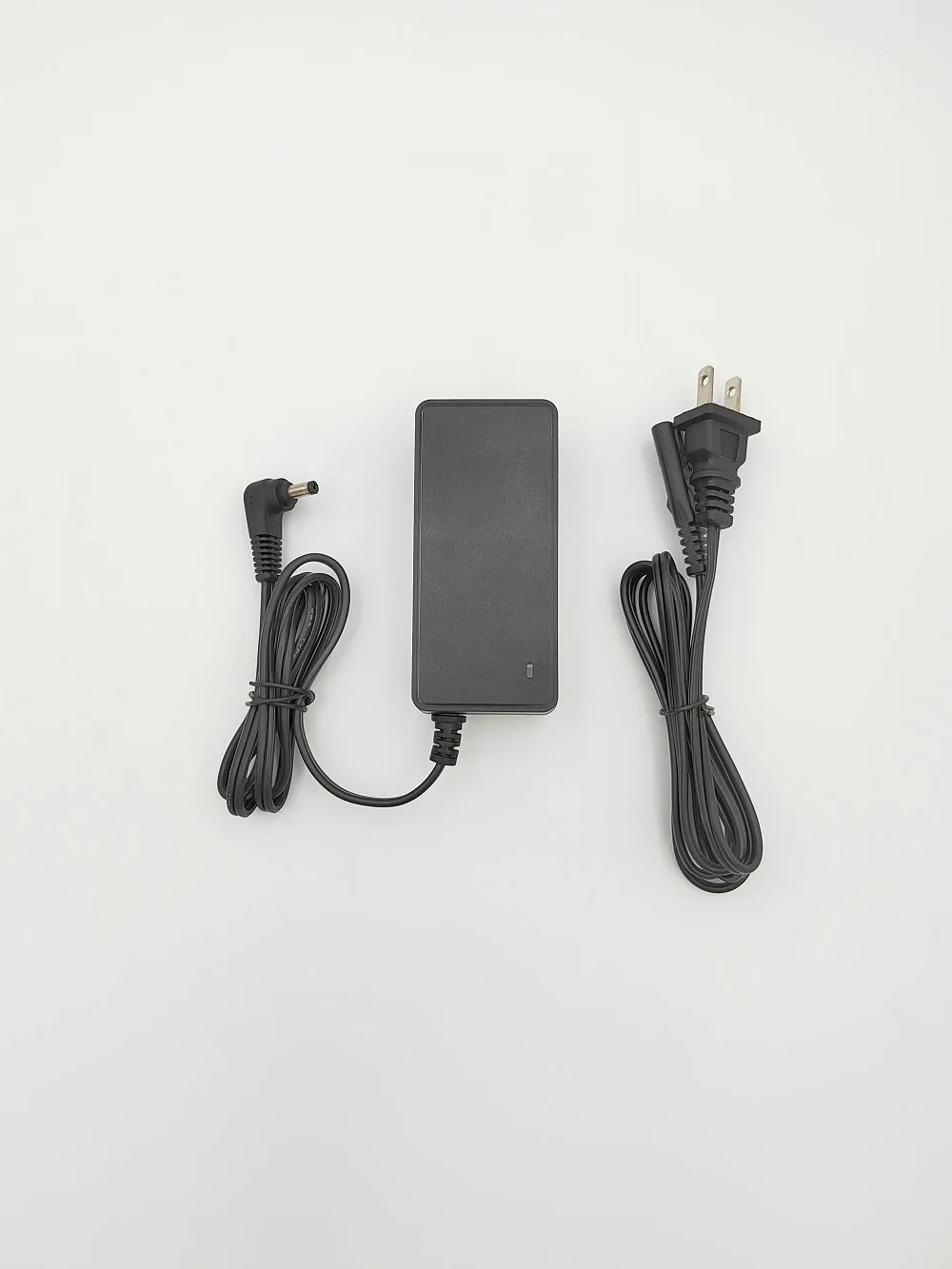 CA-945 ACアダプターの使い方と選び方｜プロのカメラマンが実際に使ってみた評価