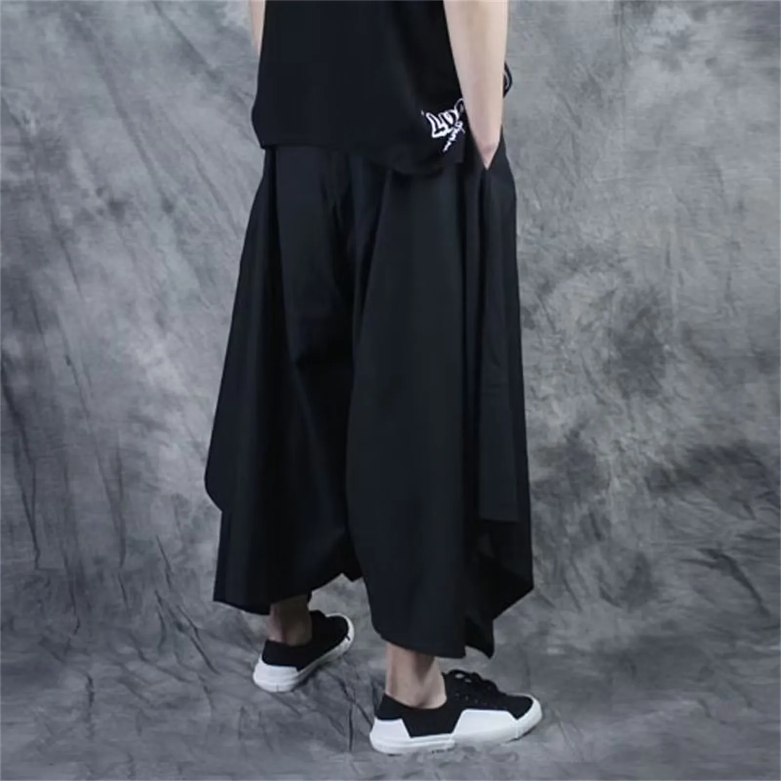 Men's Casual Skirt Pants Loose Wide Leg Solid Color Haren Pant Japanese Style Kendo Samurai Culottes Summer Throuser With Pocket