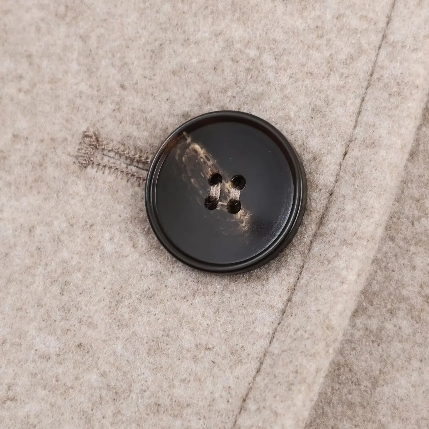 HH Woman Winter Fashion Long Sleeves Lapel Soft Fabric Shoulder Pads Single Breasted Long Coat Female Casual Commuting Coat