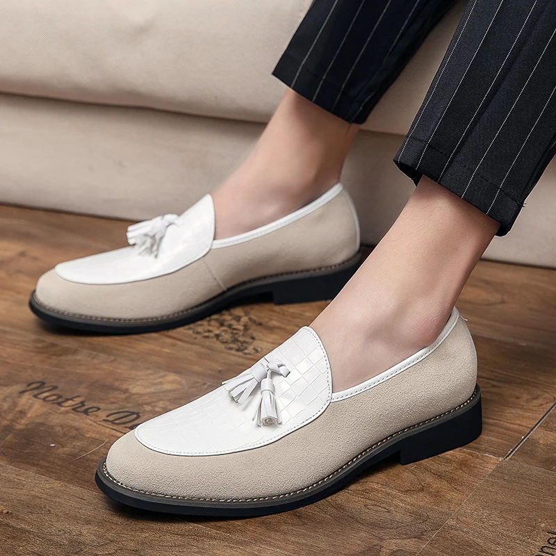 

Trendy men's loafers Fashion Tassel designer style Comfortable men's wedding party and office leather shoes Plus Size 38-48