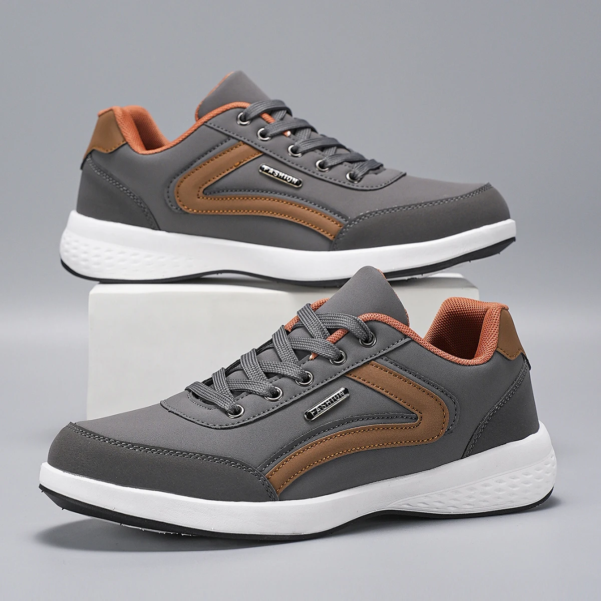 Men's Large Size Outdoor Hiking And Running Shoes Comfortable Casual Versatile Fashionable Sports Shoes for Couples Training