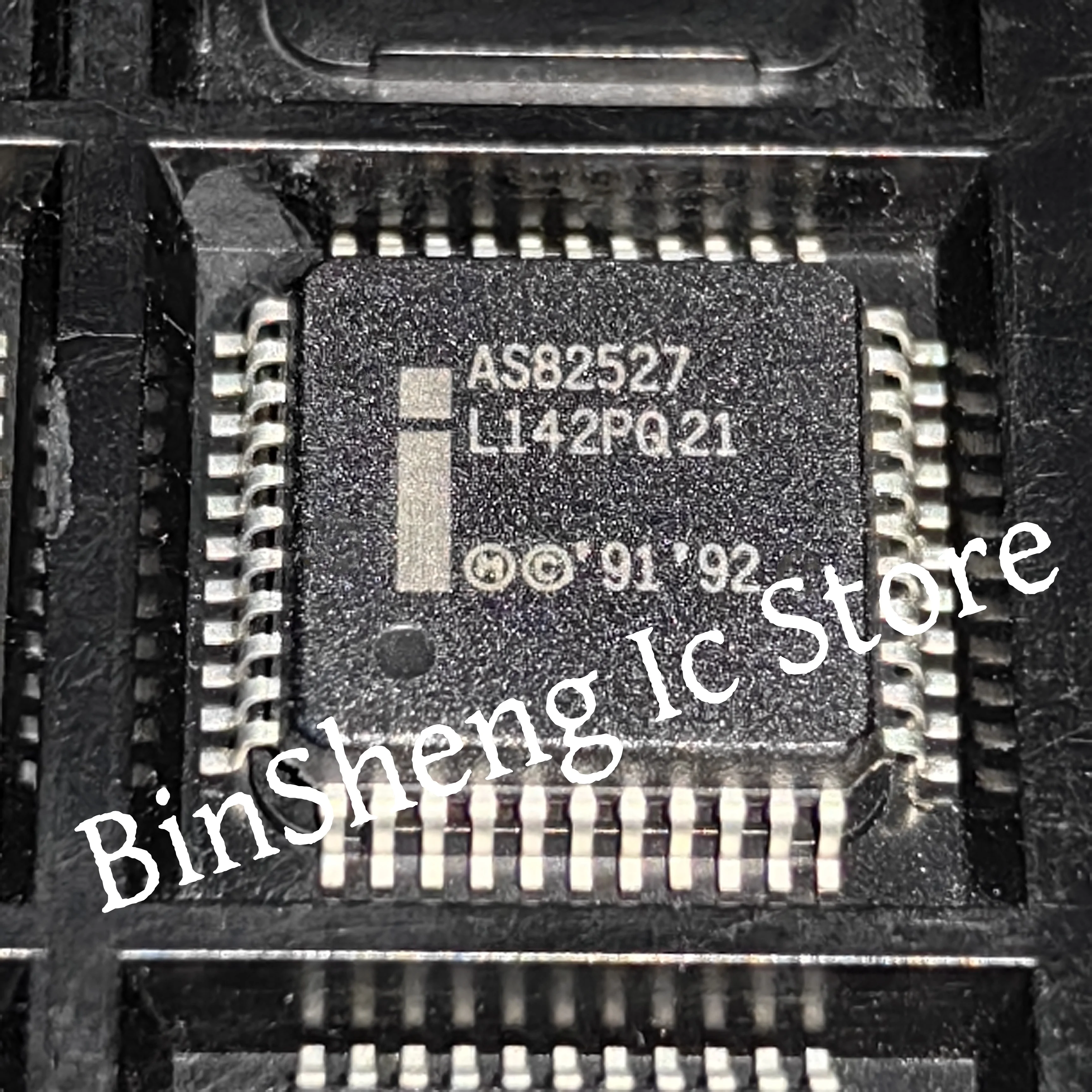 

New original 5pcs/lot AS82527 QFP-44