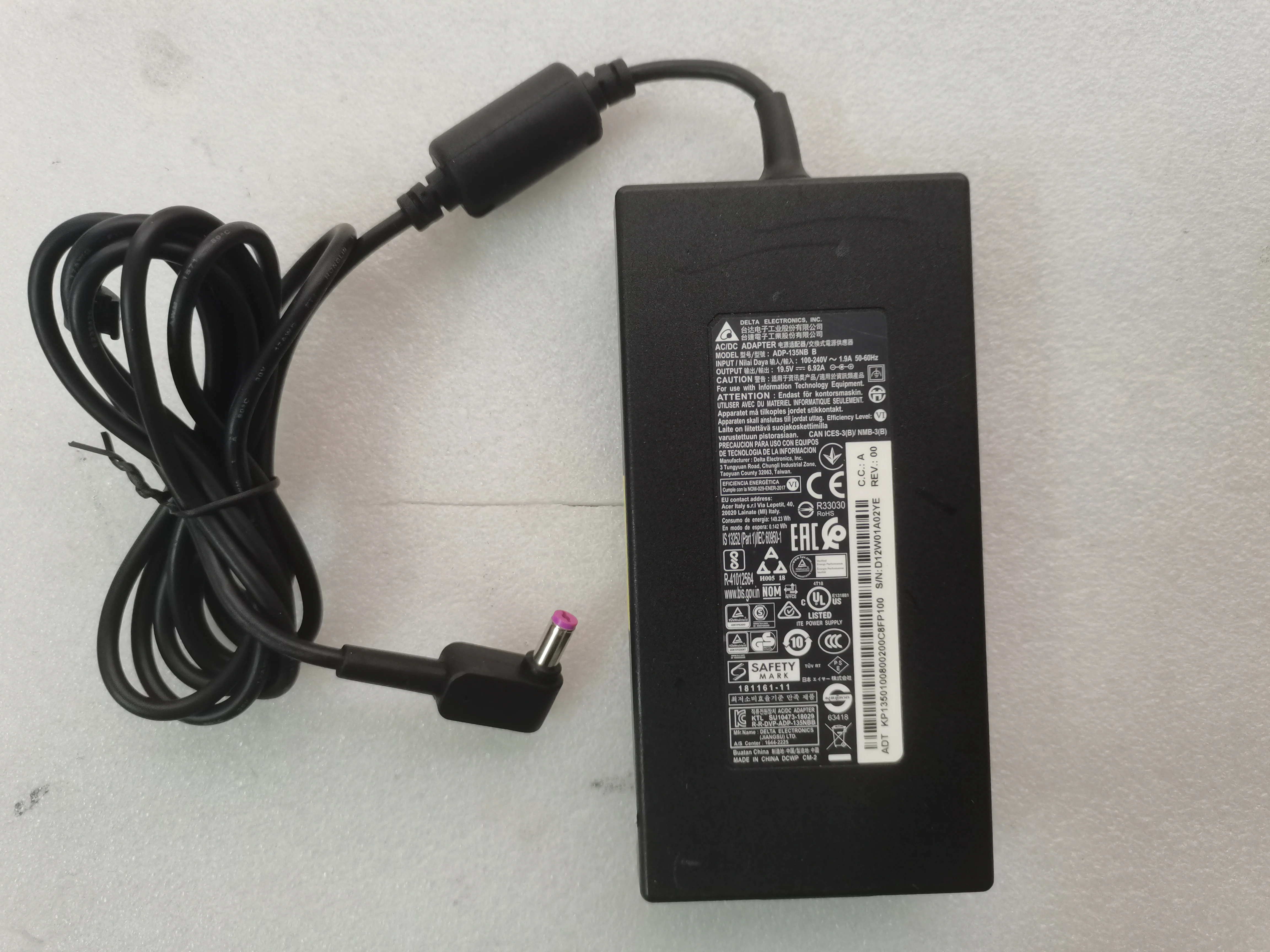 Original Delta 19.5V 6.92A ADP-135NB B Tip 5.5mm*1.7mm 135W AC Adapter For Acer Nitro 5 N20C1 AN515-44-R99Q 15.6