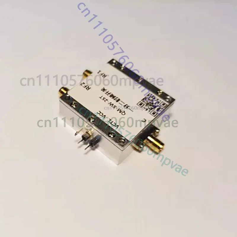 1PCS 0.1-6GHz RF switch SPDT one-to-two routing switch high isolation microwave electronic switch RF module