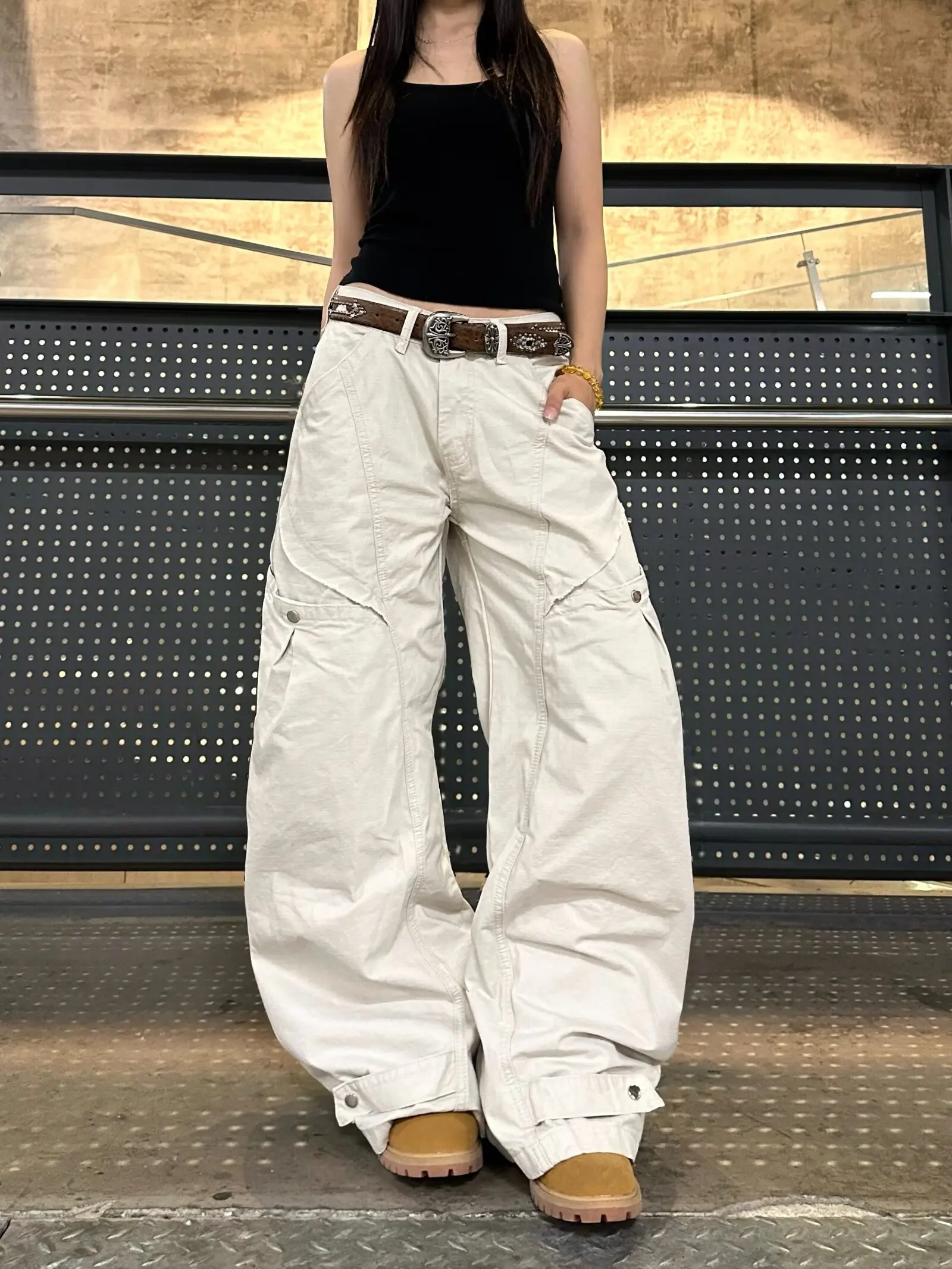 Retro American Multi-Pocket Pleated White Knife  Work Trousers Loose Wide Leg Casual Pants for Men And Women