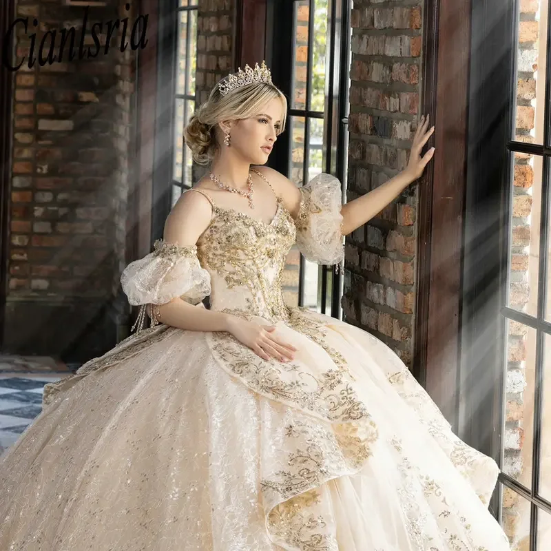 Champagne Spaghetti Strap Ruffles Bow Quinceanera Dresses Ball Gown Sequin Appliques Lace Corset Vestidos De XV Anos