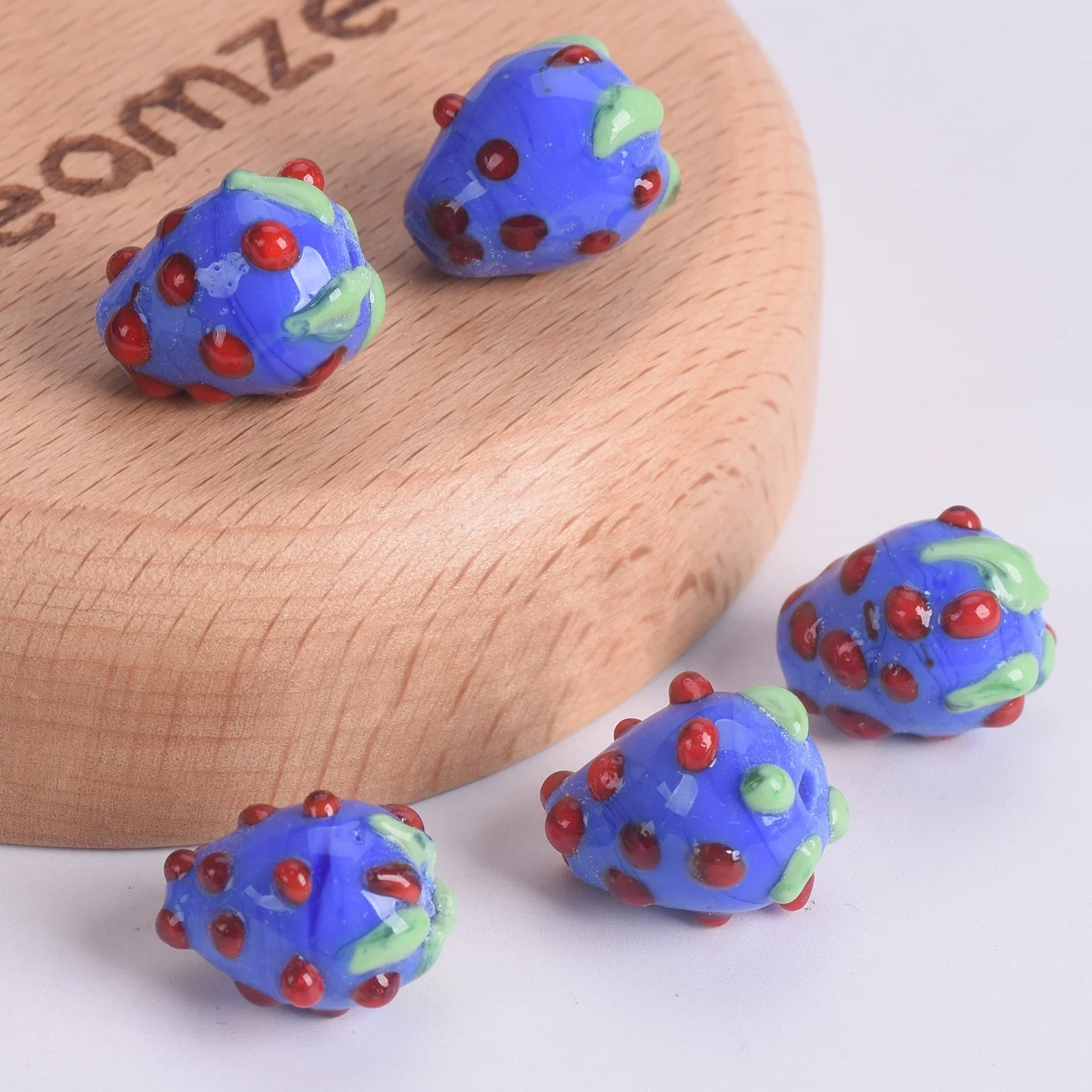 

5pcs 14x12mm Strawberry Shape Handmade Lampwork Glass Loose Beads For Jewelry Making DIY Earring Findings Accessories