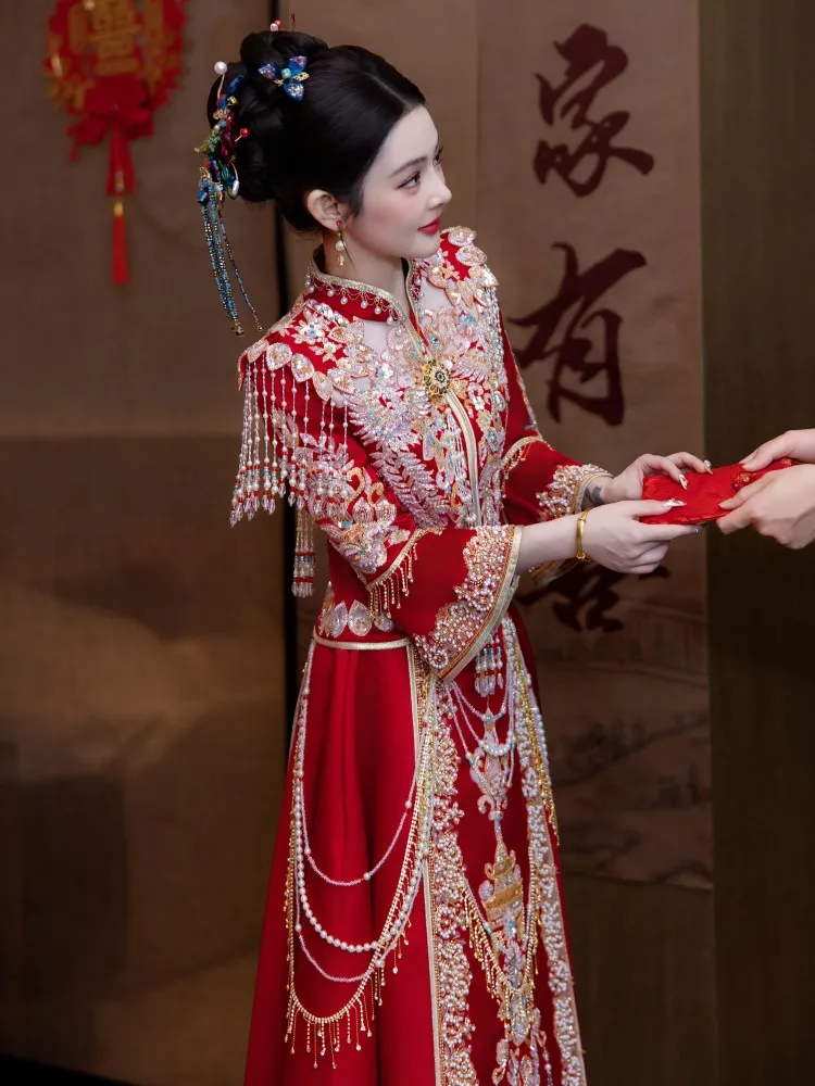 New wedding gowns bride's dress phoenix crown and red cape Chinese-style