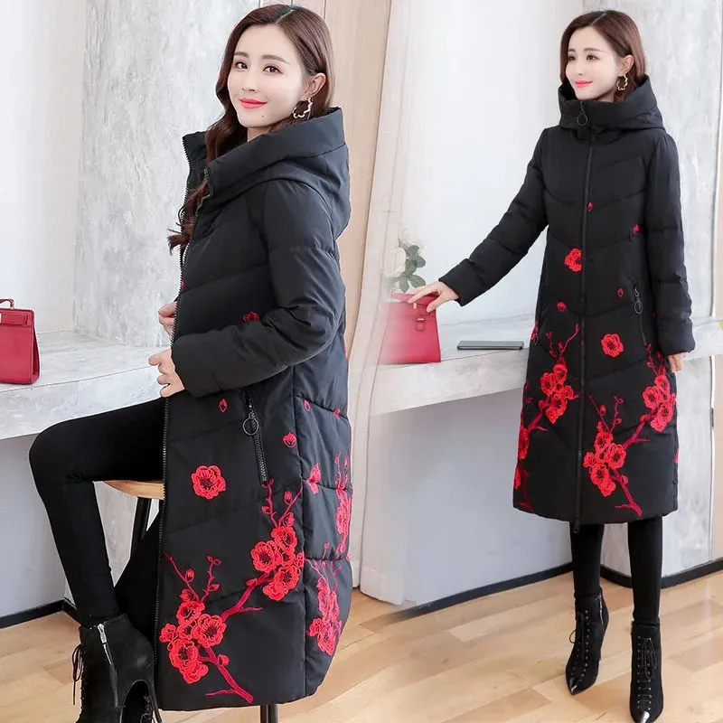 2024 New Women Parkas Winter Down Padded Jacket Hooded Embroidery Print Long Slim Cotton Coat Female Casual Thick Outerwear W075