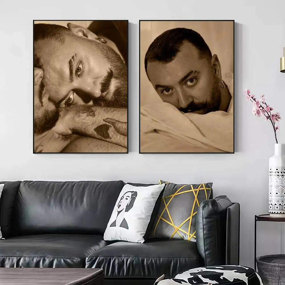 Самоклеящиеся наклейки-постеры S-Sam Smith Hazel Eyes подходят для безрамочного декора стен в комнате.