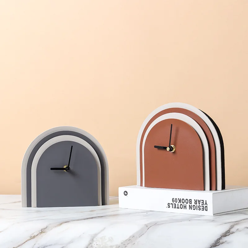 

Modern light luxury and quiet clock, high-end home decoration, living room desktop, wine cabinet, men's and women's gifts