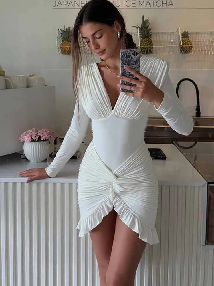 BKQU Elegante V-hals Ruches Mini Jurk Vrouwen Lange Mouw Cross Ruches Zoom Sexy Bodycon Nachtclub Jurken Klassieke Herfst Vestido