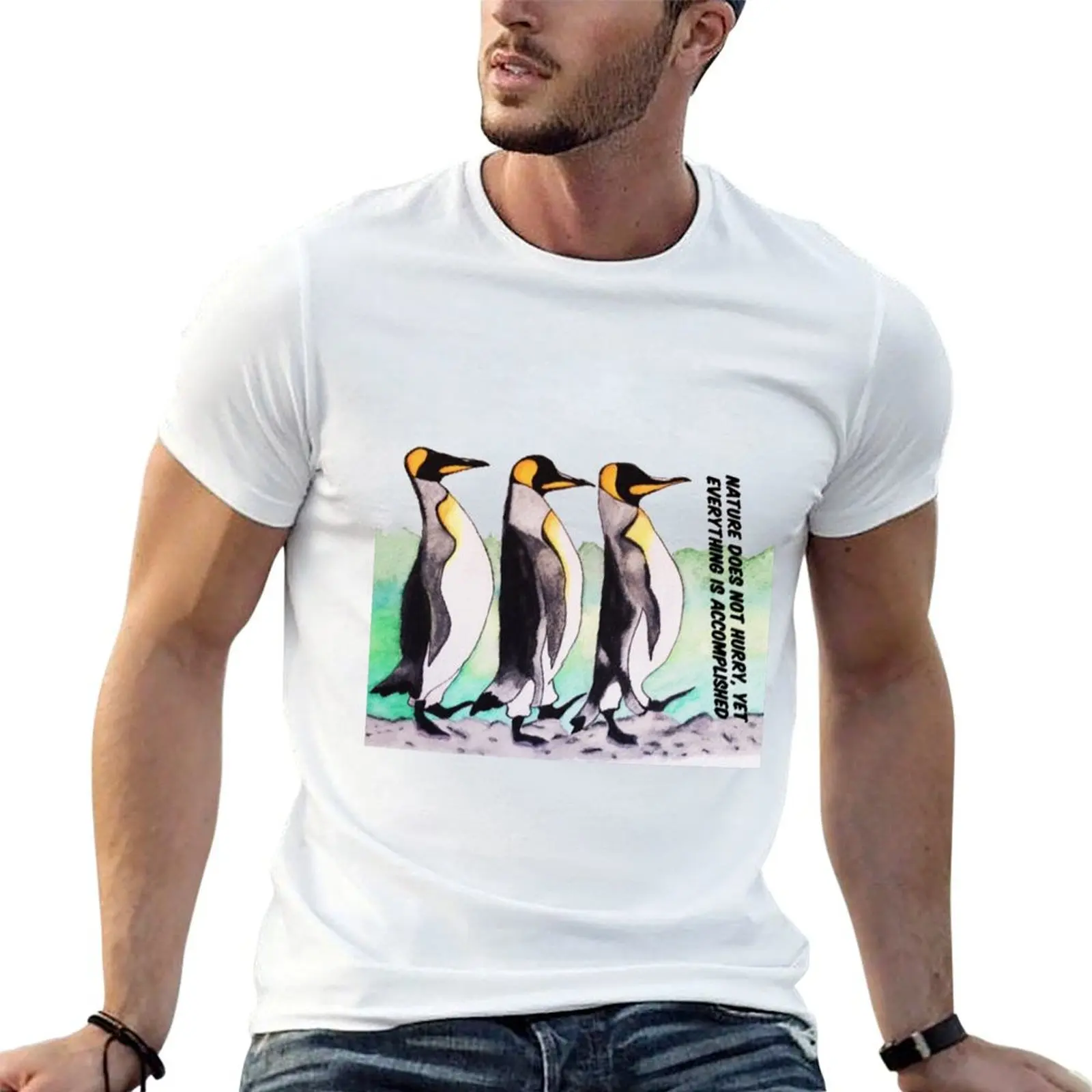 T-shirt léger pour la course à pied, motif pingouins, la nature ne se précise pas, mais tout est réalisé