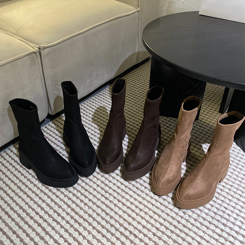 

2025 New Autumn Winter New Sexy Ladies Chelsea Boots Thick Sole Pointed Toe Street Stretch Boots Fashion Party Casual Short Boot