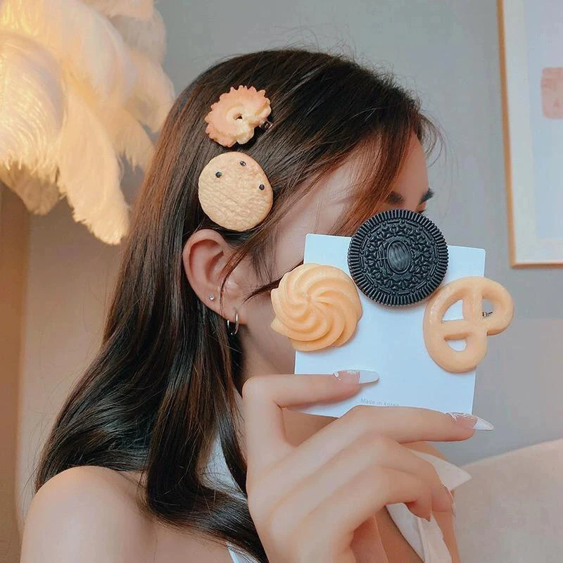 New Version Creative Cookie Hairpin Woman Girl Simulation Food Snack Funny Hair Trim Edge Clip Biscuits Cute Hairpins