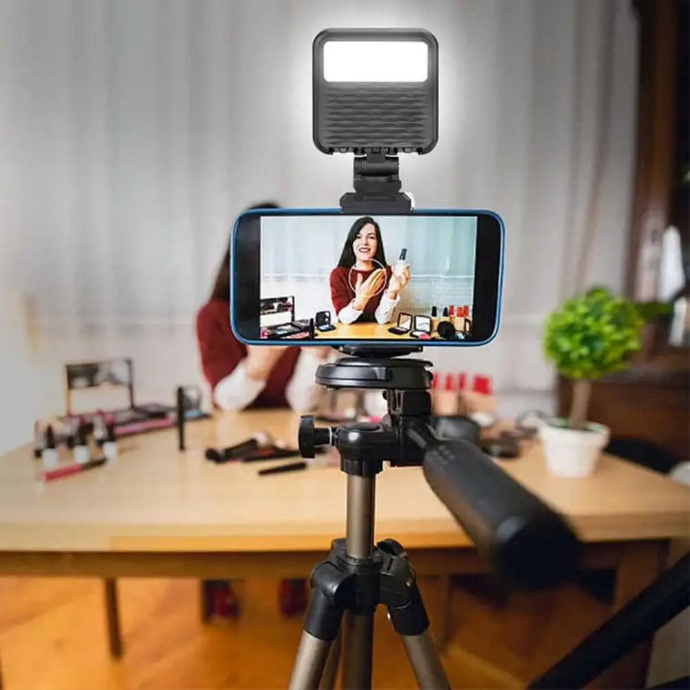 New 2000 MAh Photo Video Beauty Fill Light Five Colours Mini Portable Light Playing Mobile Light Brightening Phone Double-s P9S5