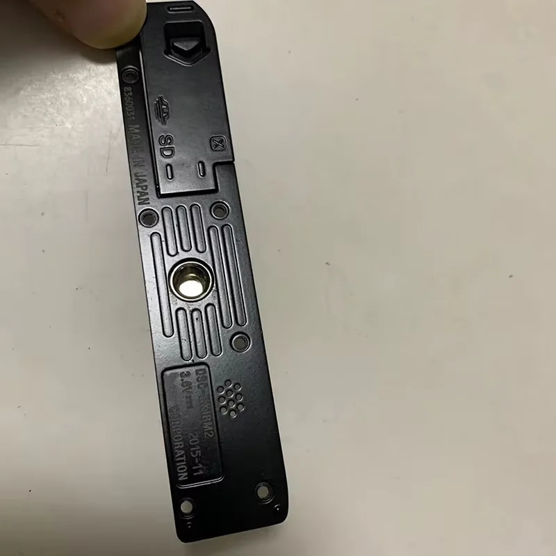 

Нижняя крышка с крышкой батарейного отсека Запасные части для Фотоаппарата Sony DSC-RX1rM2 RX1rII RX1rM2