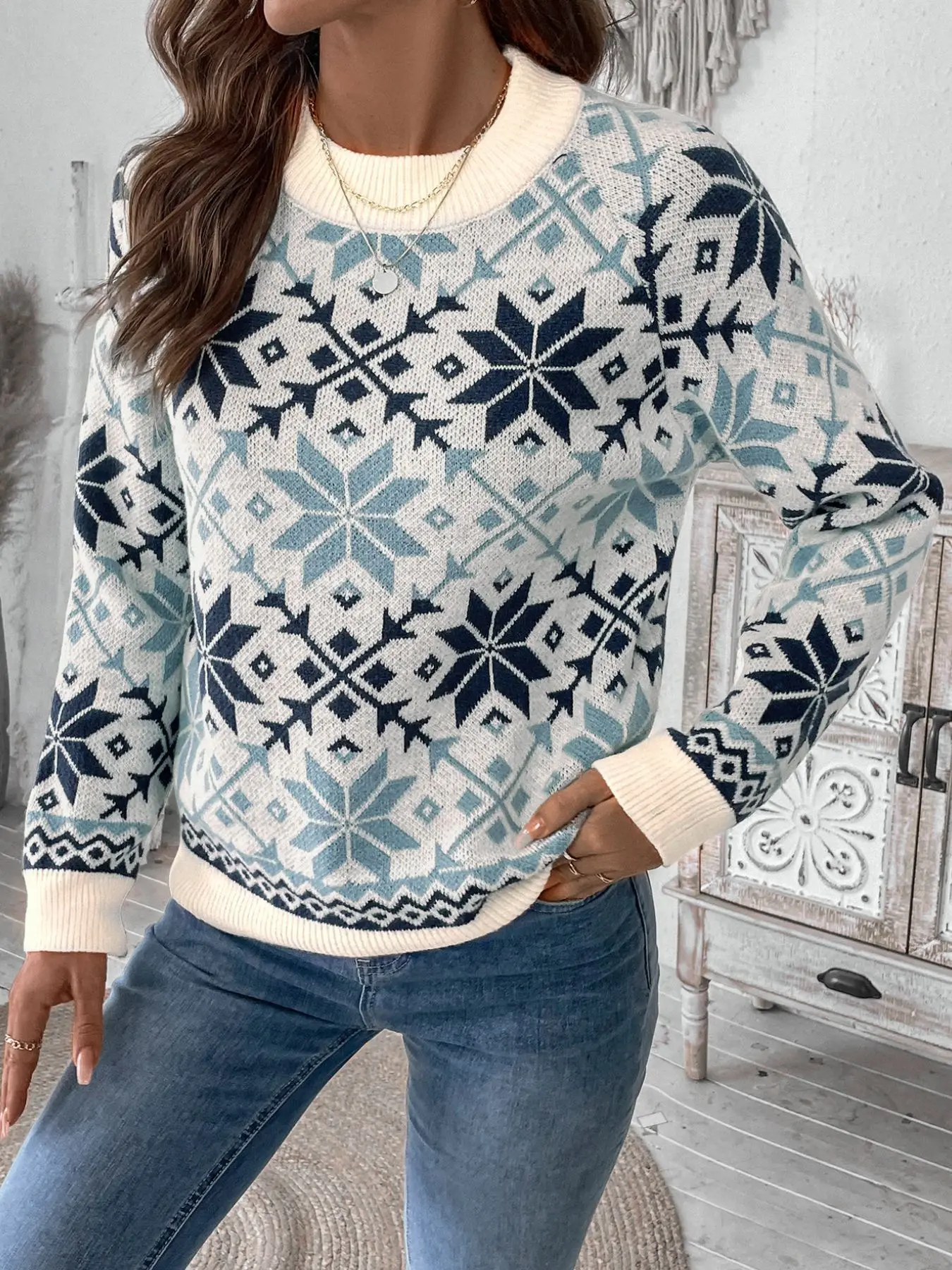 

New Women's Retro Sweater Autumn Winter Loose Snowflake Pattern Commuter Style Tops Knitted Long-sleeved Round Neck Clothing