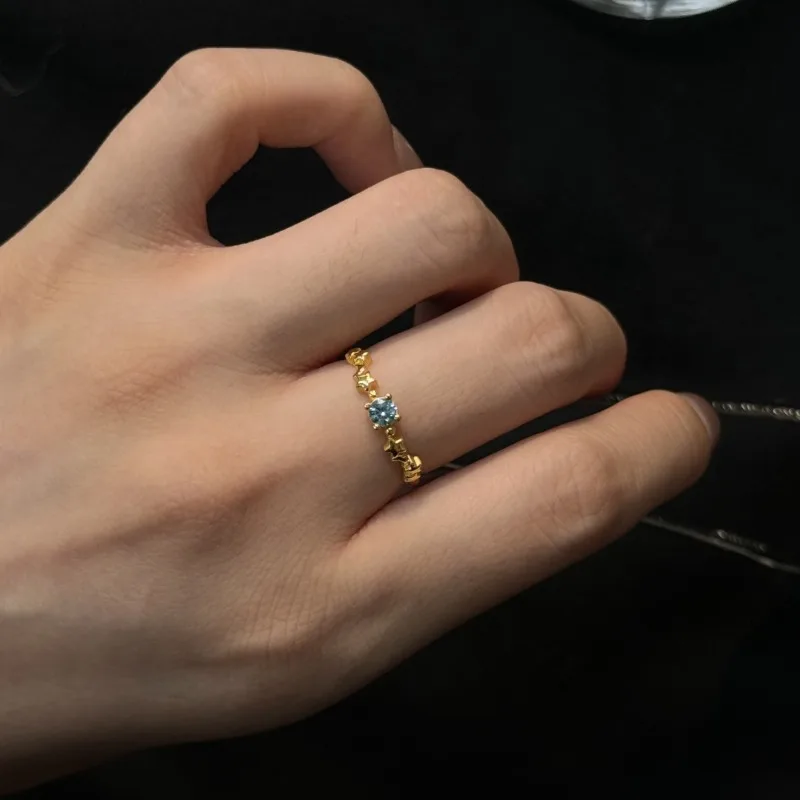 خاتم الزركون المرصع بالذهب العتيق من القرون الوسطى بتصميم متخصص وخفيف الوزن وحلقة مفتوحة على شكل نجمة راقية