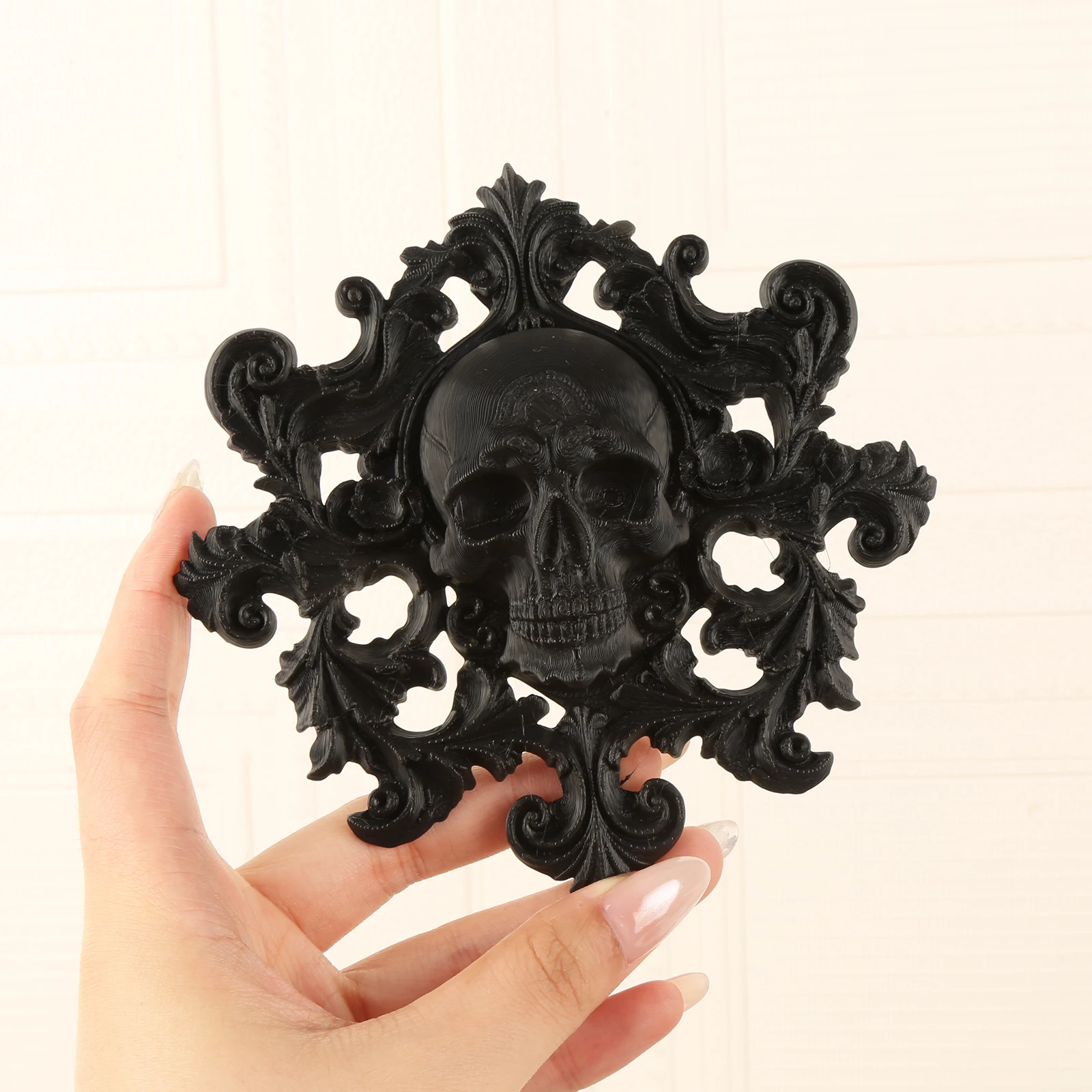 Cross-border Vintage Scroll Pattern Skull Wall Ornament, Matte Black Dark Tone Wall Decor for Retro Gothic Living Room Study Hom - view 3