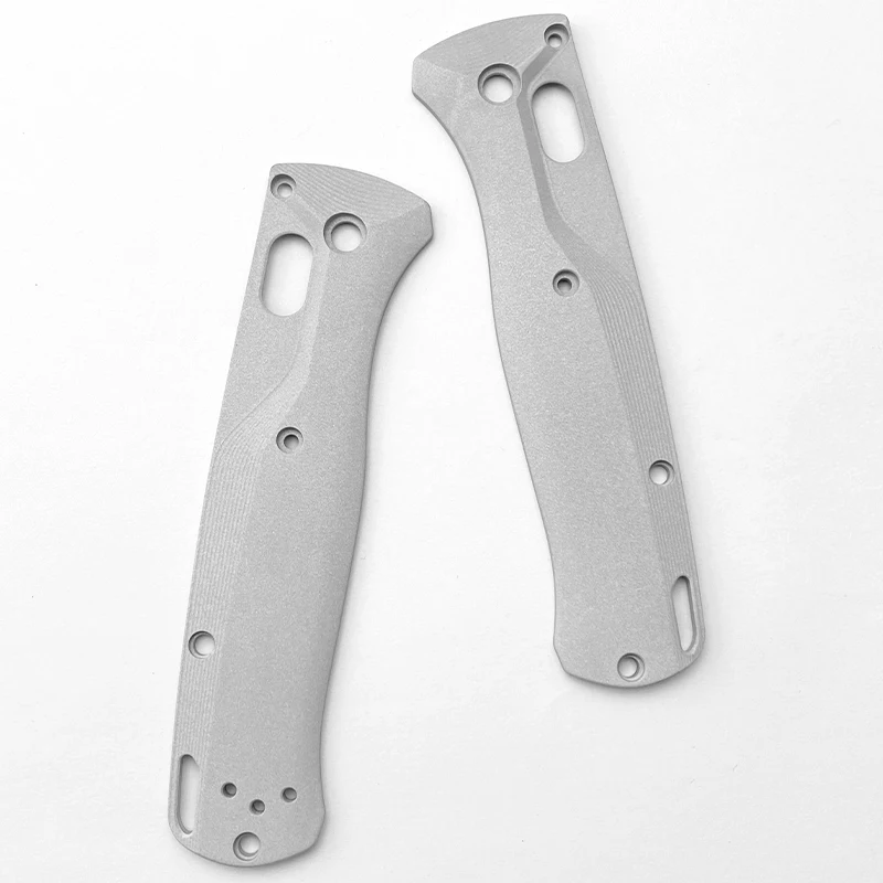 1 paio Patch manico lama in lega di alluminio per BM 535 coltello croce Stria Texture lega di alluminio Bugout 535 Patch accessori fai da te