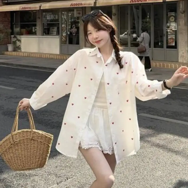 

Red Heart Straight Shoulder White Shirt Polyester Blend for Plus Size Women Early Spring Korean Style New Button Down Shirt Top