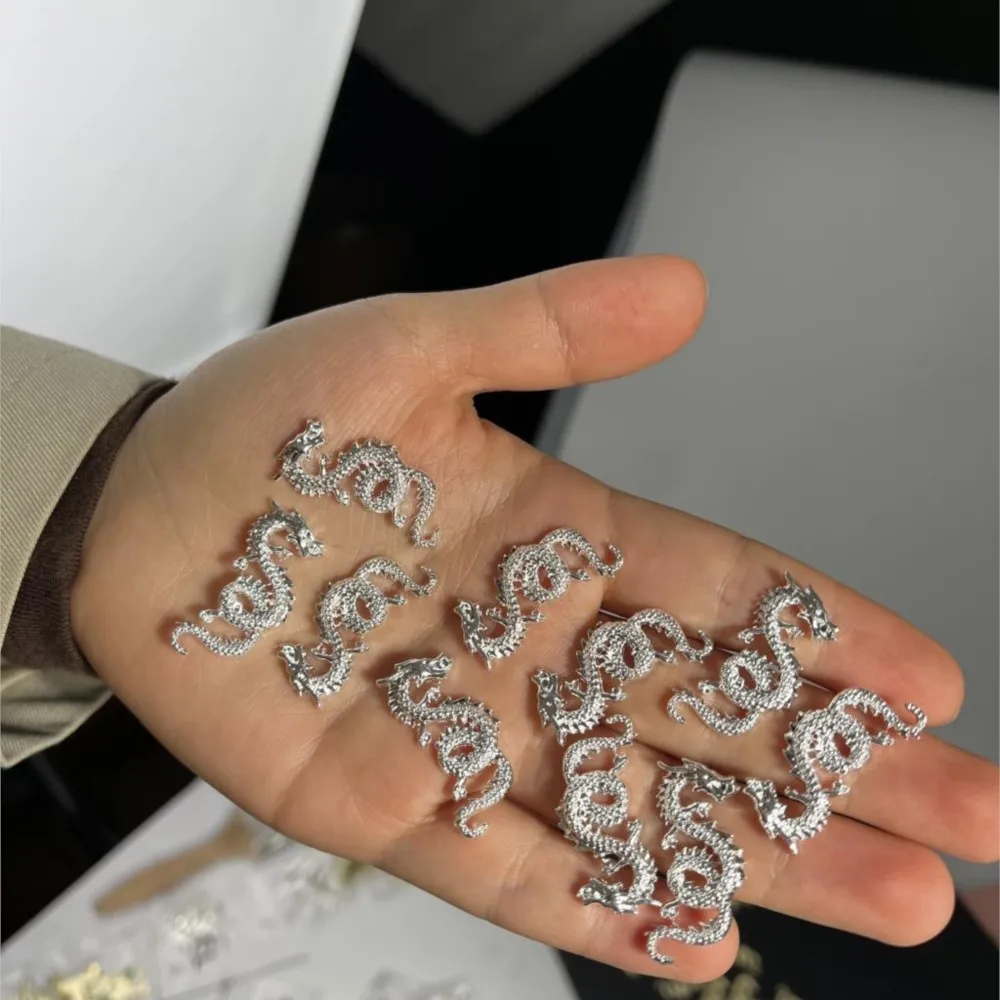 10pcs 3d Legierung Drachen Nail Art Charms y2k chinesische Neujahr Drachen Nagel Dekoration Luxus Punk-Stil Drachen DIY Maniküre Teile # #