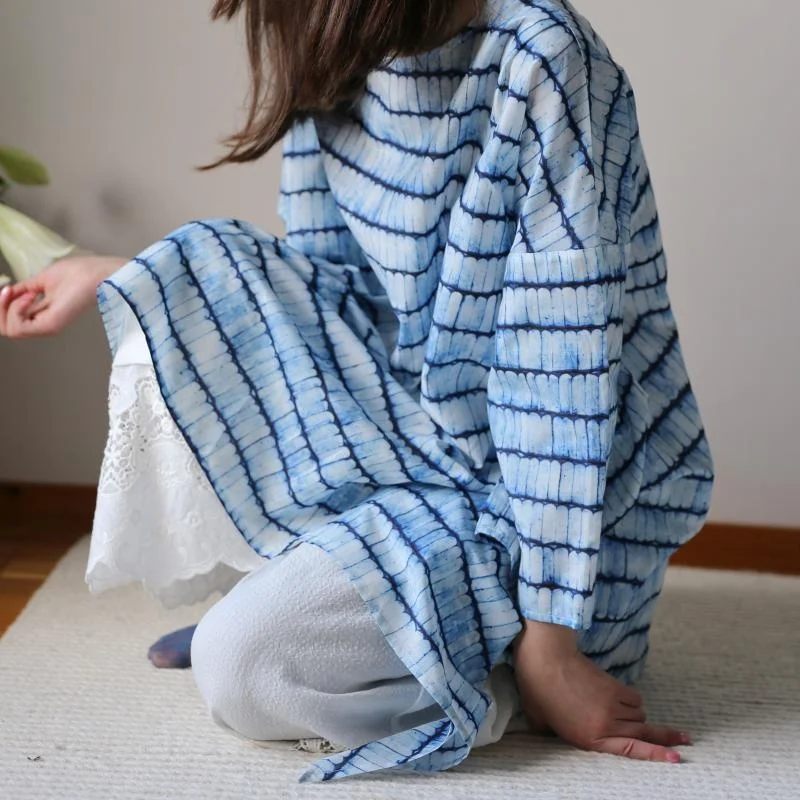 

NaiveDays Silk Blend Loose Long Sleeve Women's Shirt Commute Style round Neck Striped Patterned Fashionable Water Blue