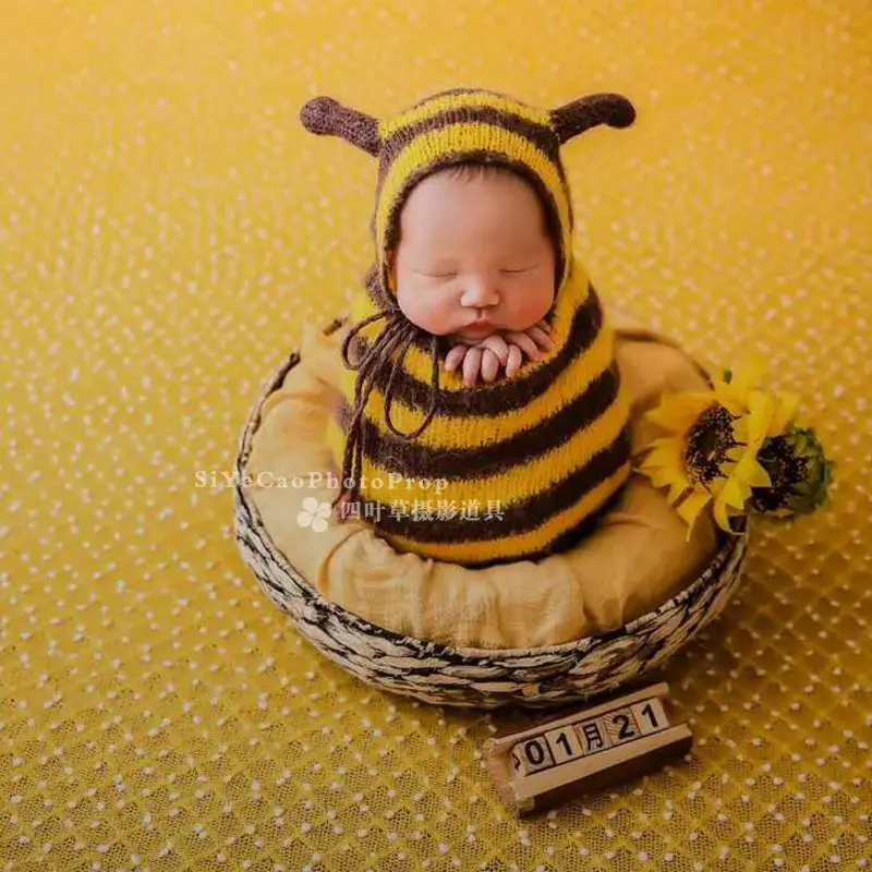 Newborn Full Moon Baby Baby Bee Sleeping Bag Clothing Photography Props Studio Art Photography Clothing baby photoshoot outfit