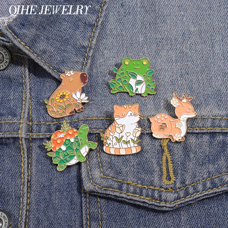 

Cute Capybara Deer Turtle Cat Enamel Pins Funny Cartoon Animals Plant Decorative Brooches Lapel Badges Jewelry Gift for Friends