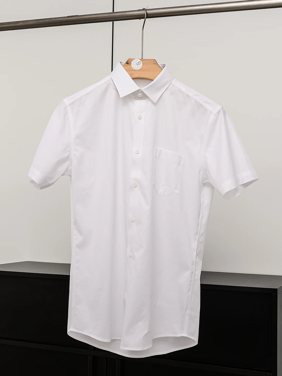 

H-Home 85% Cotton Men's Business Casual Short Sleeve Shirt Iron-Free Pure White Spring Summer Fashion Standard Fit Button-Up