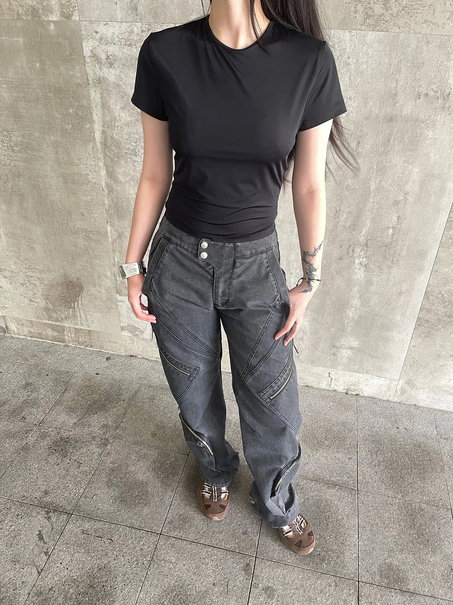 

Женская спортивная футболка LIEGEE из нейлоновой ткани, коллекция Spring Summer Skin Series, повседневный крой, круглый вырез, стандартная длина