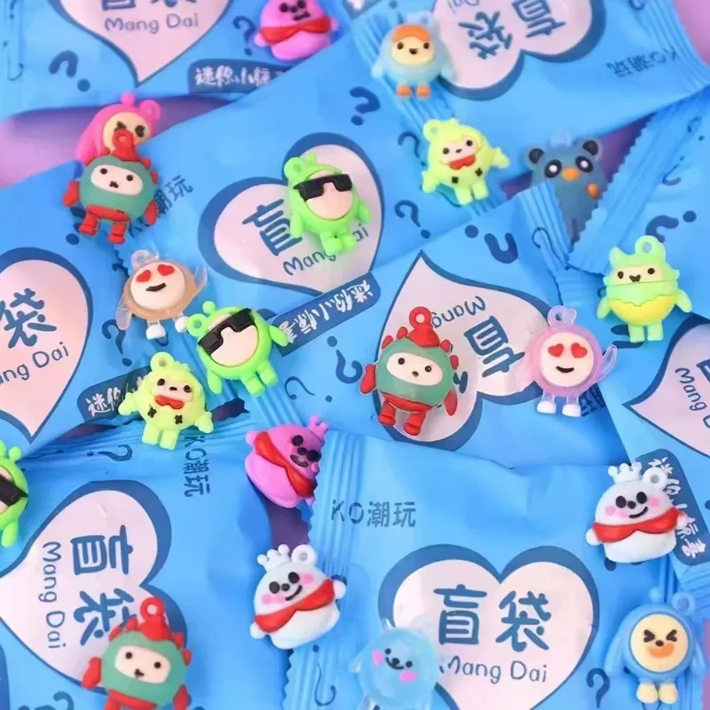 2025New Fashion toy scatola cieca Mini sorpressioni in stile casuale Modello Ornamenti Regalo per bambini Scatola cieca Giocattoli Simulazione Modello animale
