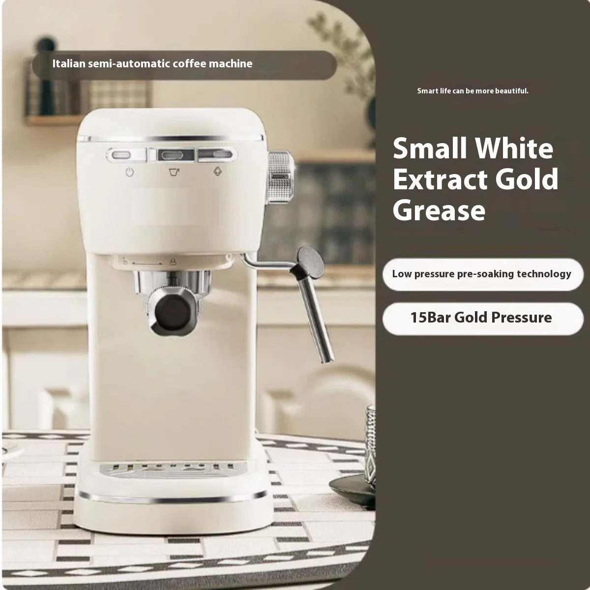 Italian Espresso coffee maker. Gourmet coffee machine at home. 15 bar pressure, capacity 1.1L, 1100W. EC685 model