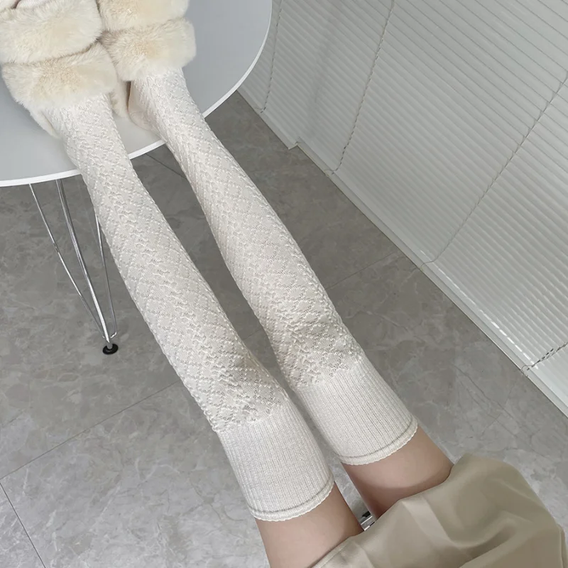 Vintage Winter Cashmere Stockings Fried Dough Twist Thermal White Skinny Knee High Stocking Japanese JK Jacquard Socks for Women