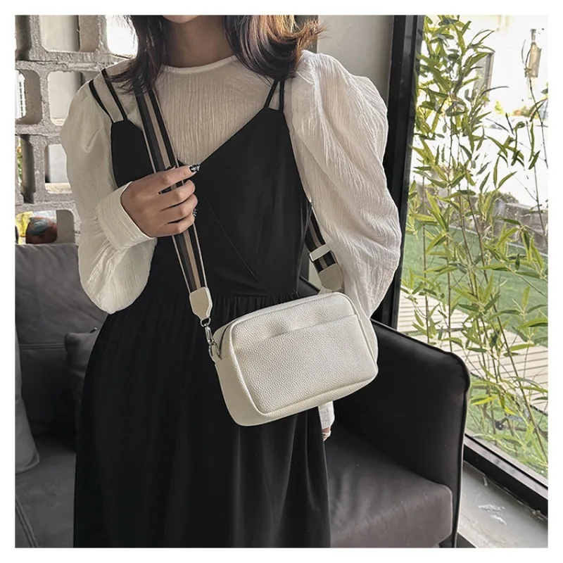 

New Solid Color Hundred PU Crossbody Bag Women's Wide Shoulder Strap Shoulder Bag Small Square Bag