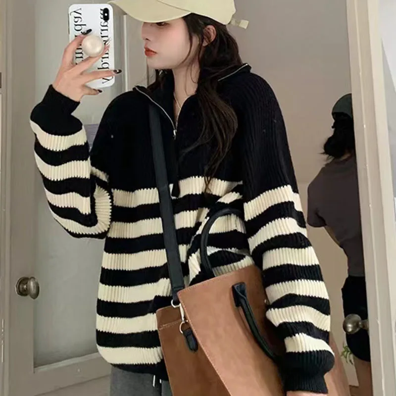 Maglione di lana a maniche lunghe con cerniera a collo semi-alto di grandi dimensioni da donna Autunno 2024 Nuova moda allentata Top Tide