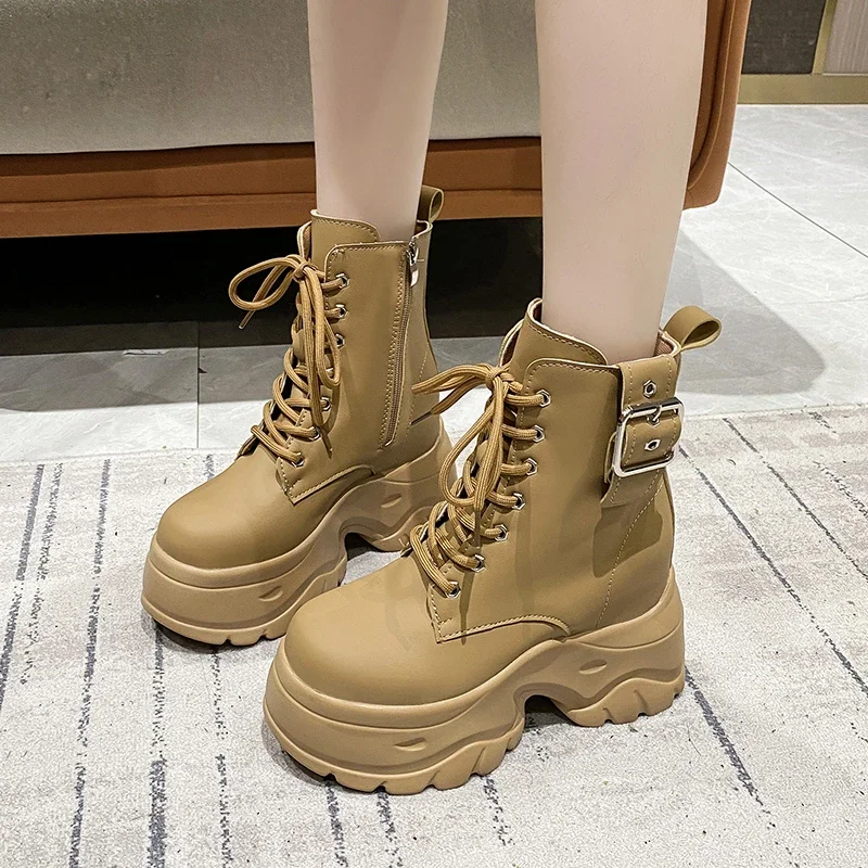 Botas de moto de plataforma alta para mujer, botines de cuero con cordones para exteriores, zapatillas cortas gruesas con parte inferior gruesa, otoño e invierno