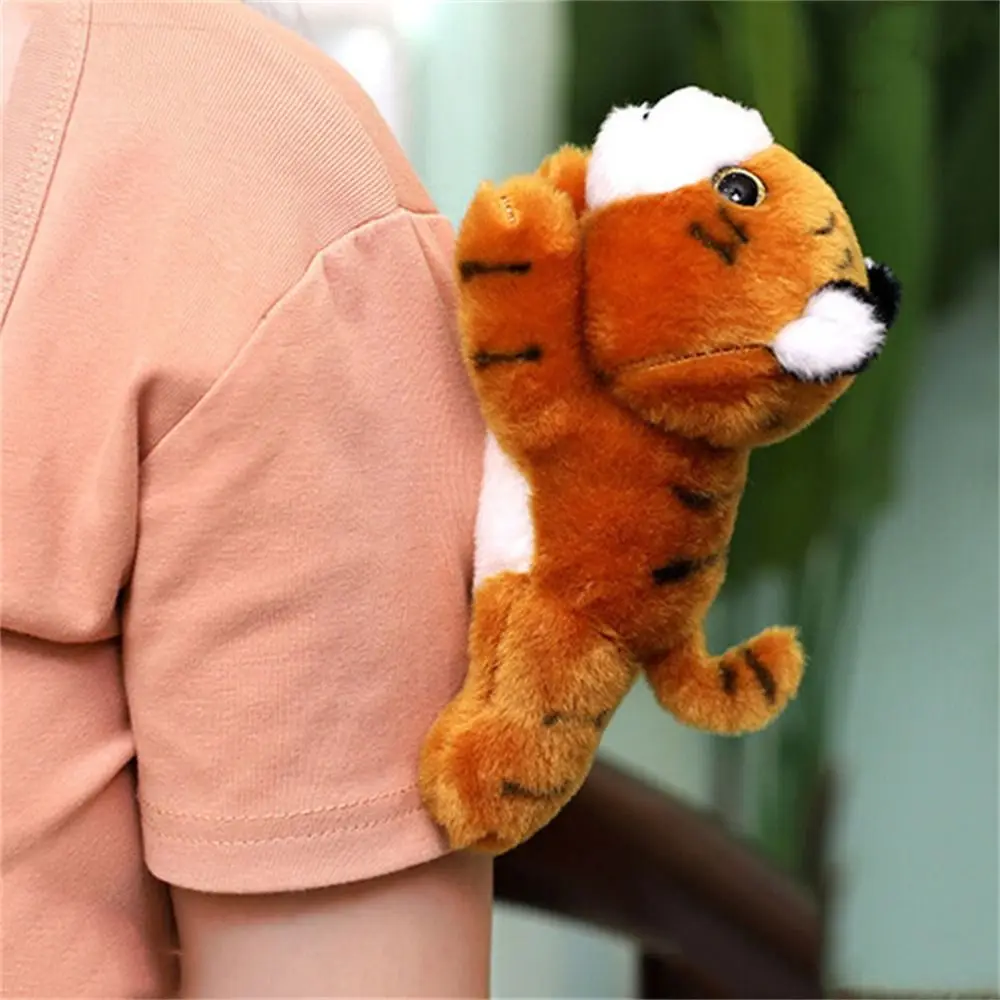 Stuffed Animals Magnetic Shoulder Plush Raccoon Clip on Shoulder Plush Doll Panda Tiger Cartoon Animal Plush Toy Boys Girls