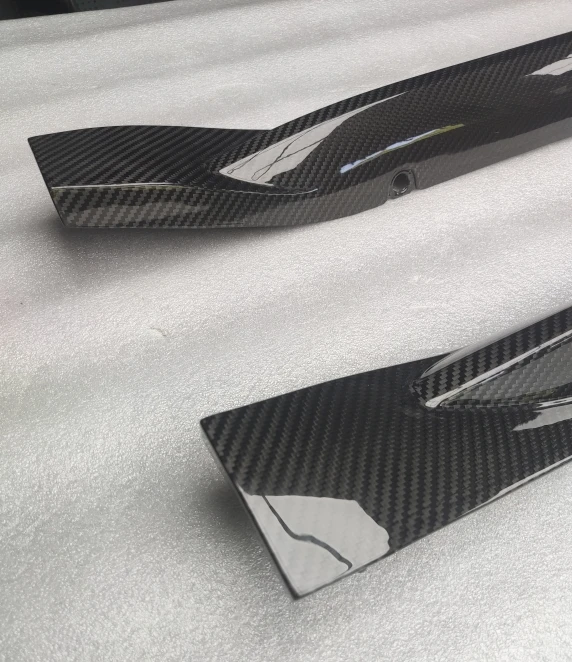 Hot selling：OEM Dry Carbon Fiber Car Side Skirts Extension for  M3 G80 Original Competition 2021+ Side Skirts