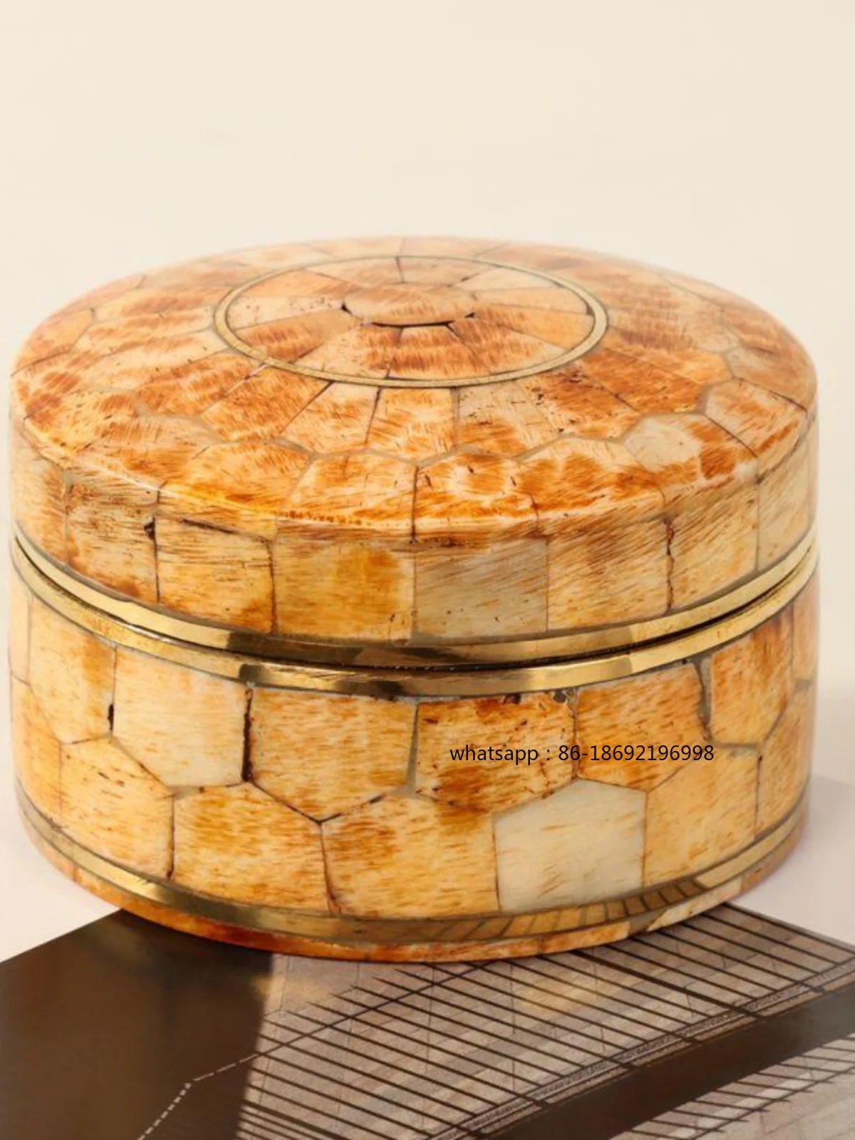 

American Brass Beef Bone Soft Decoration Designer Display High-end Matching Jewelry Storage Box Decoration