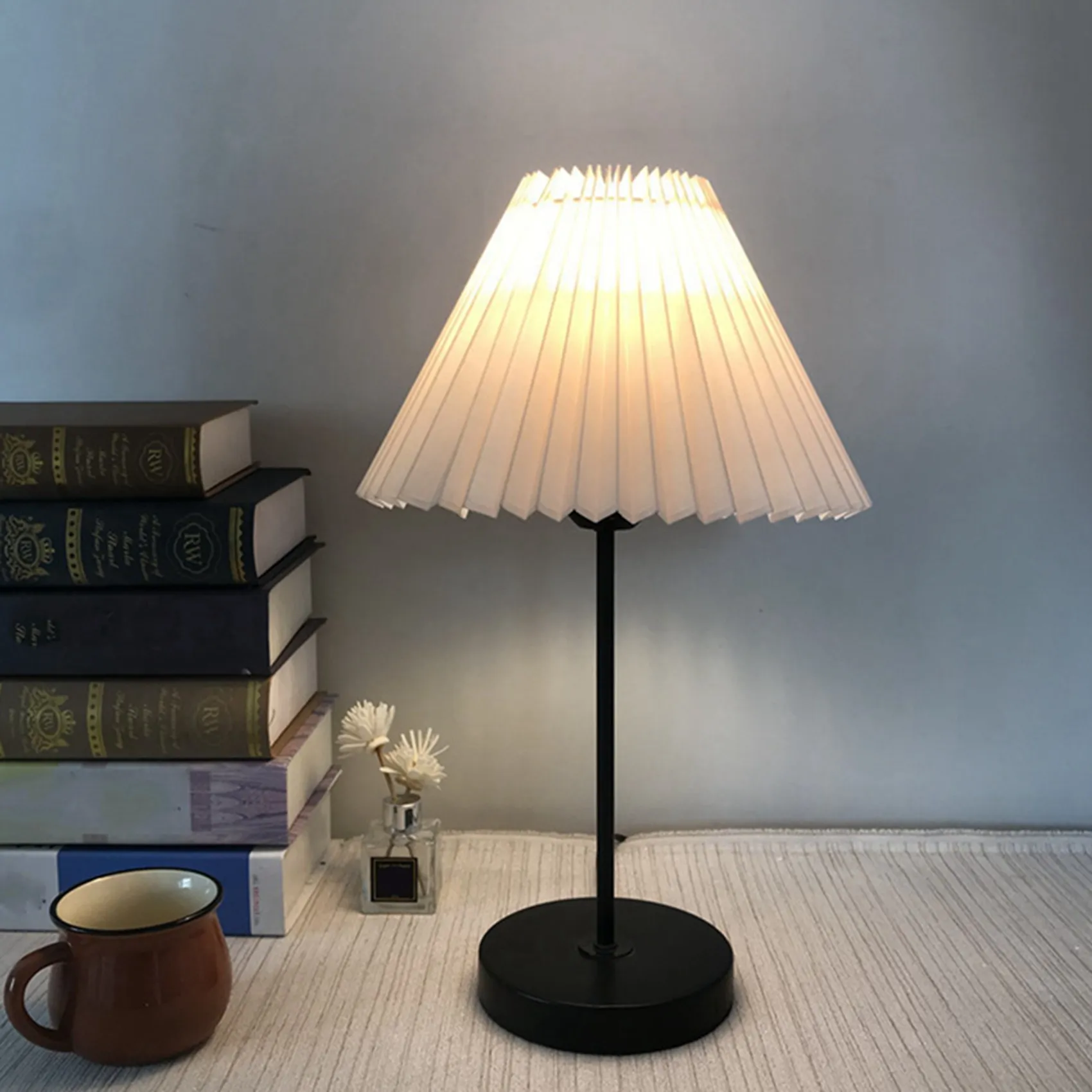 A04G-2X Pleats Lampshade Table Lamp Standing Lamps Japanese Style Pleated Lampshade Creative Desk Lamp Shade Bedroom Lamps -B