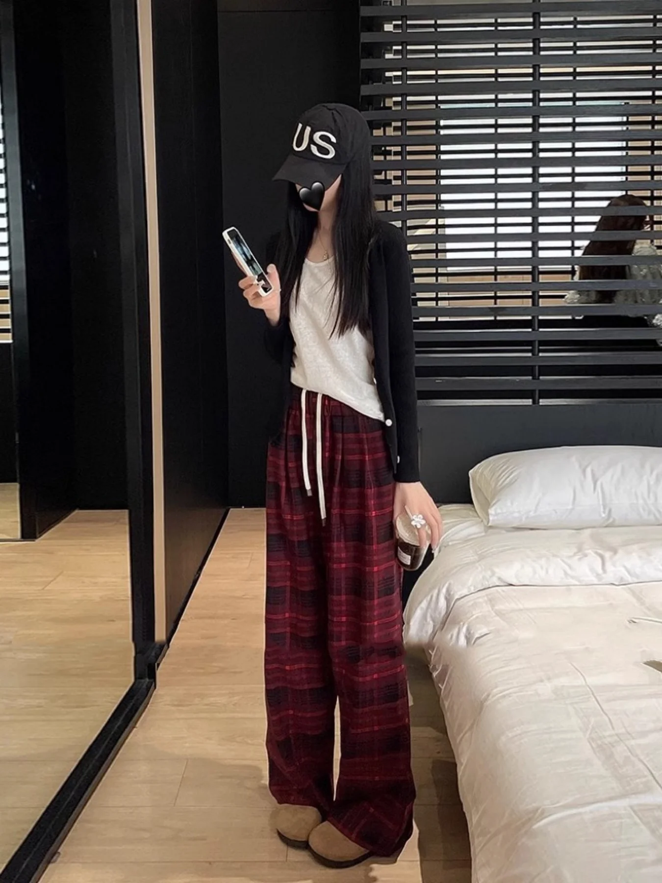 Pantaloni scozzesi coreani da donna di nuovo stile invernale, a vita alta, foderati in pile, spessi, larghi, casual, caldi, versatili, pantaloni a gamba larga da pendolarismo