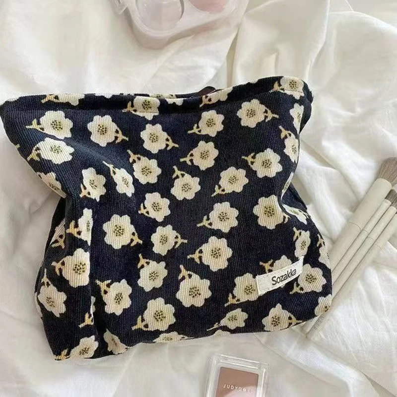 

Cosmetic bag Travel cosmetic bag Cute floral cosmetic brush bag Cosmetic bag Women's zipper cosmetic bag Wallet