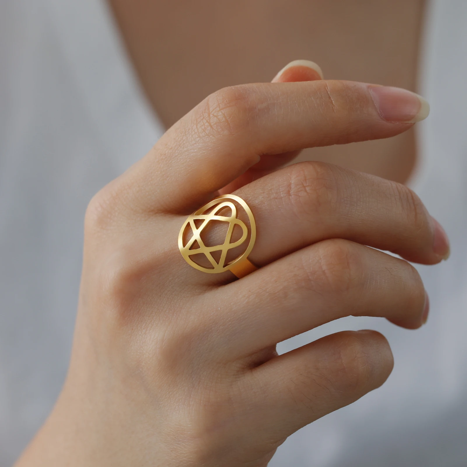 Unift Heartagram Rings for Women Stainless Steel Oral Open Ring Gothic Fashion Pentagonal Wicca Jewelry Wedding Band Gold Plated