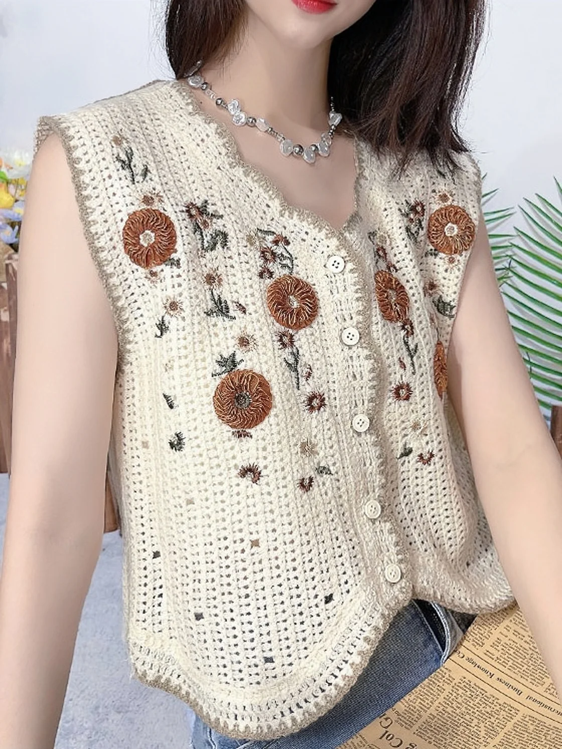 The  New  Autumn High-Grade  Feeling  Hollowed  Out  Retro   Chic Embroidered  Flower  Stitching Chiffon  Cardigan  Blouse