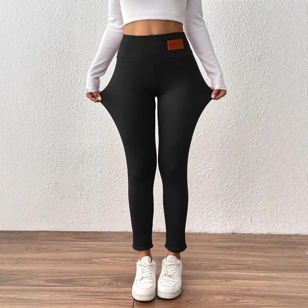 

Женские теплые брюки Thi Camere с высокой талией. Удобные брюки базового слоя. Брюки из девяти предметов. Другое 00% материал.