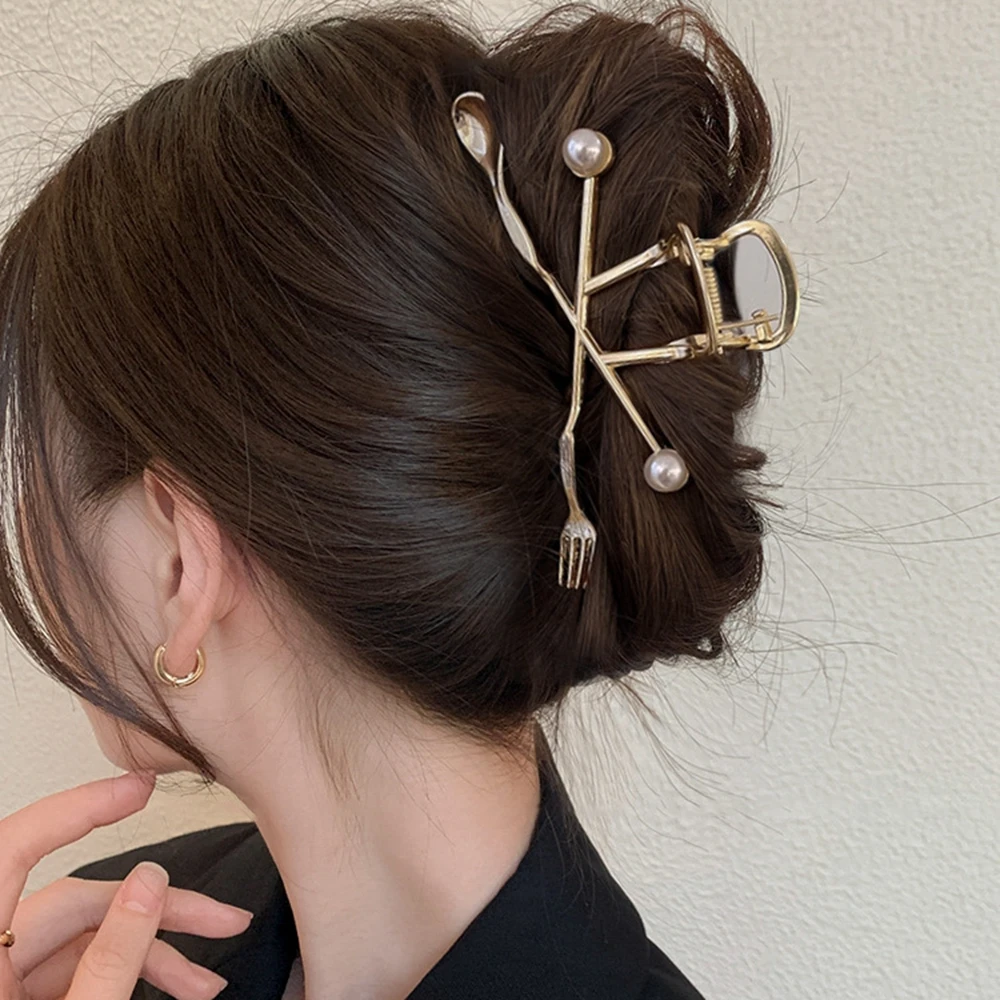 

Irregular Hair Claws Pearl Hairpins Crab Barrettes For Women Fashion Hair Clips Accessories Jewelry