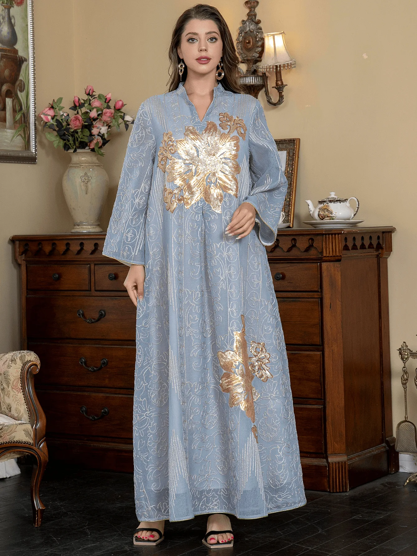 

Роскошная абайя ручной работы с изысканной цветочной вышивкой, длинная абайя в пол, скромная абайя, церемониальный халат в ближневосточном стиле