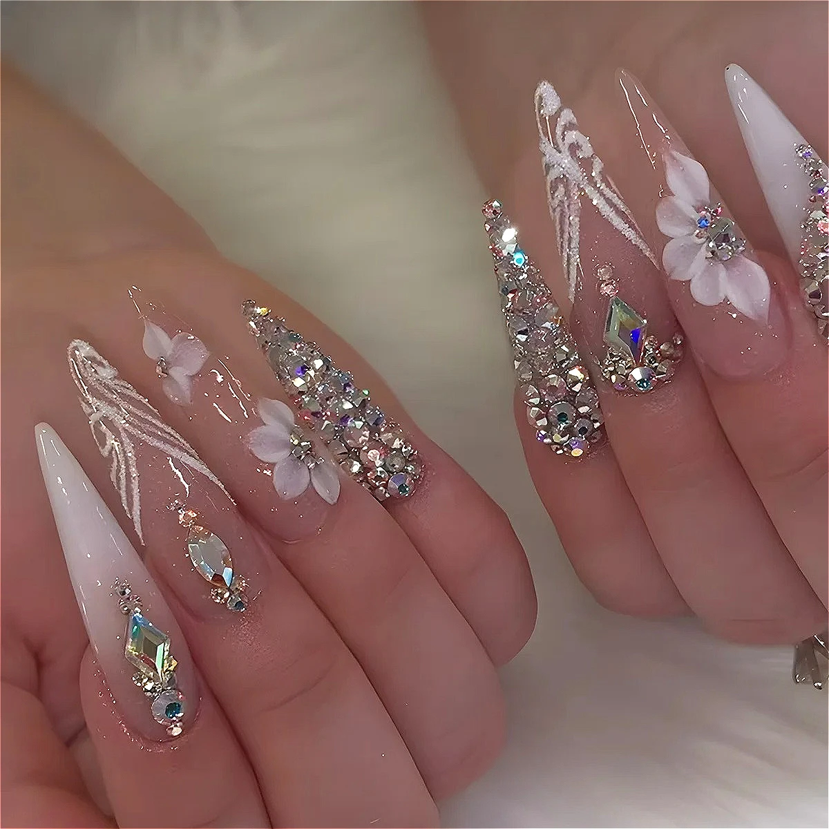 

24PCS Flower Summer Stiletto Color Blending Gradient Fake Nail with Glue Retro Press on Nails Full Cover Sweet Wearable Manicure
